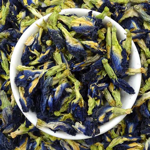 Four Techniques to Make Butterfly Pea Flower Tea Properly