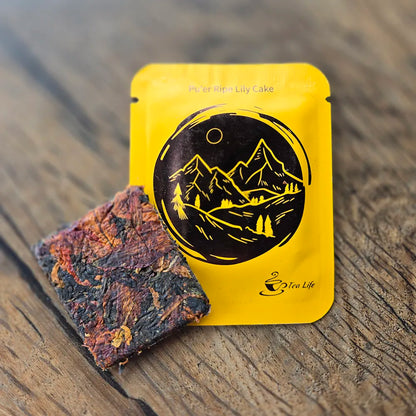 Pu-erh Ripe Lily Tea Cake